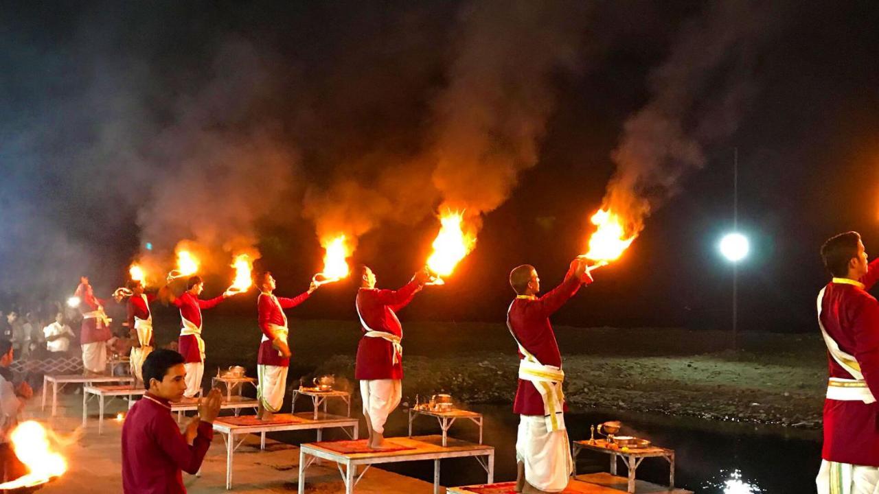 Inde Reva Resort Rishikesh ริชิเคช ภายนอก รูปภาพ