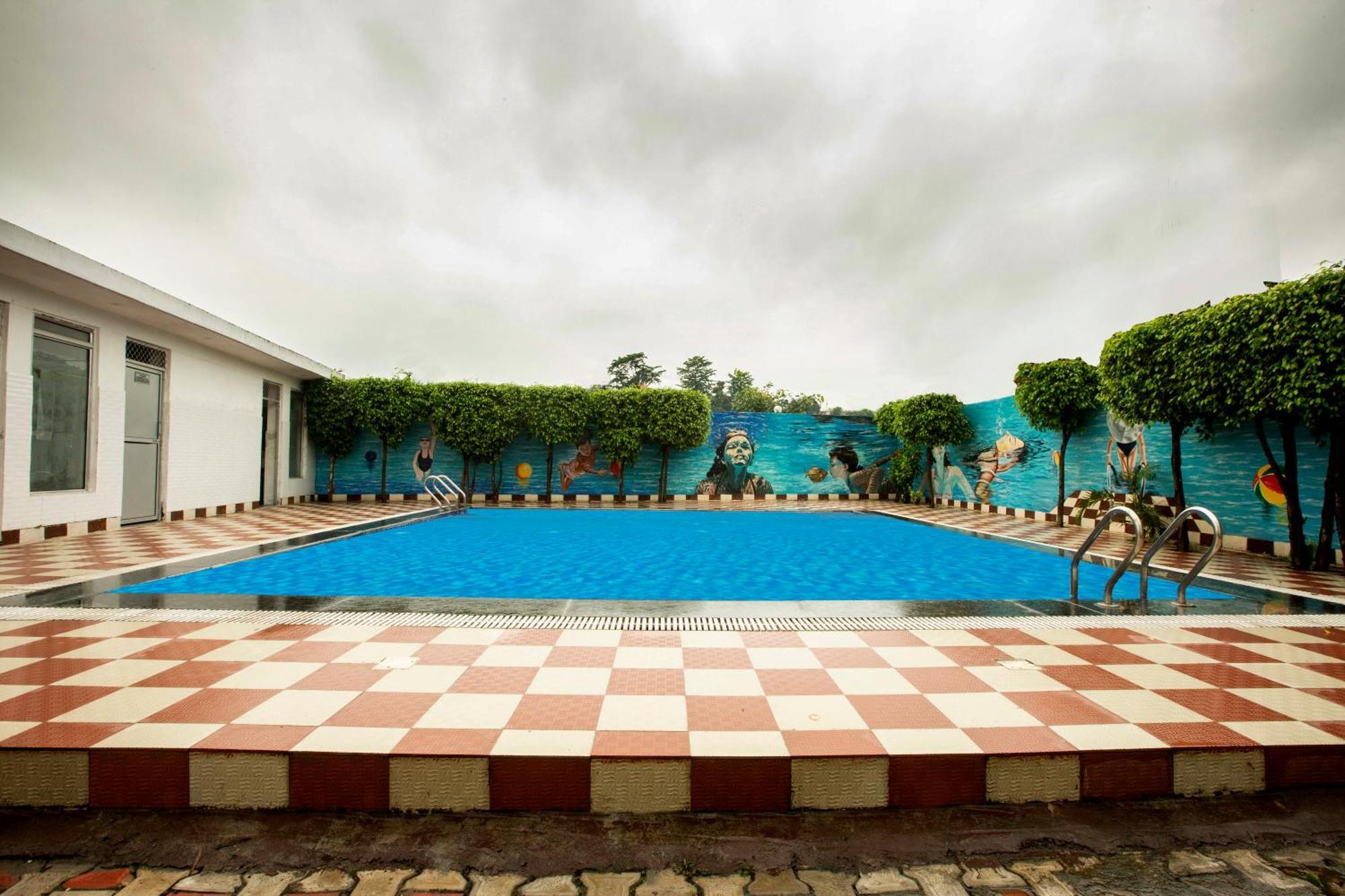 Inde Reva Resort Rishikesh ริชิเคช ภายนอก รูปภาพ