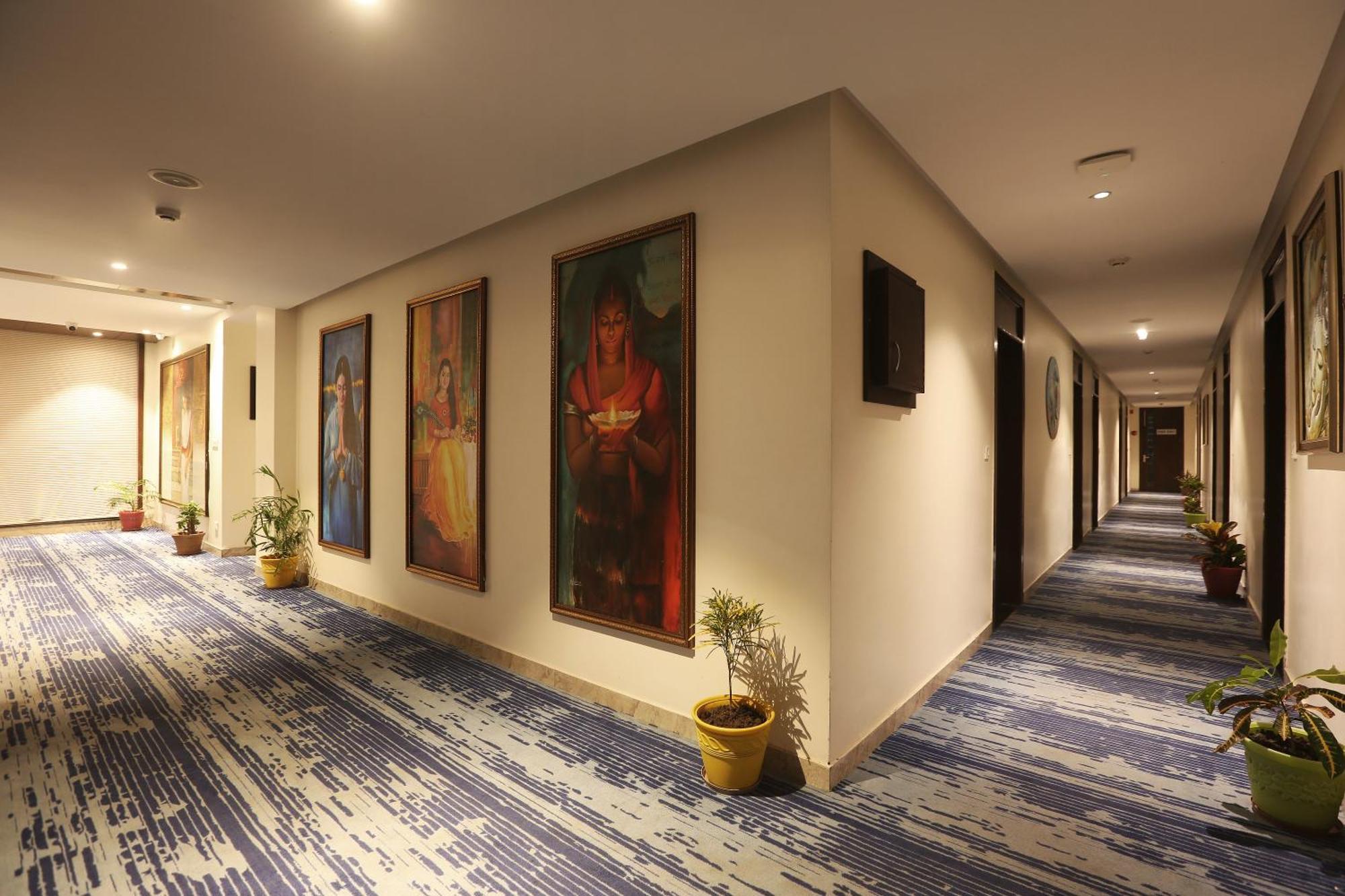 Inde Reva Resort Rishikesh ริชิเคช ภายนอก รูปภาพ