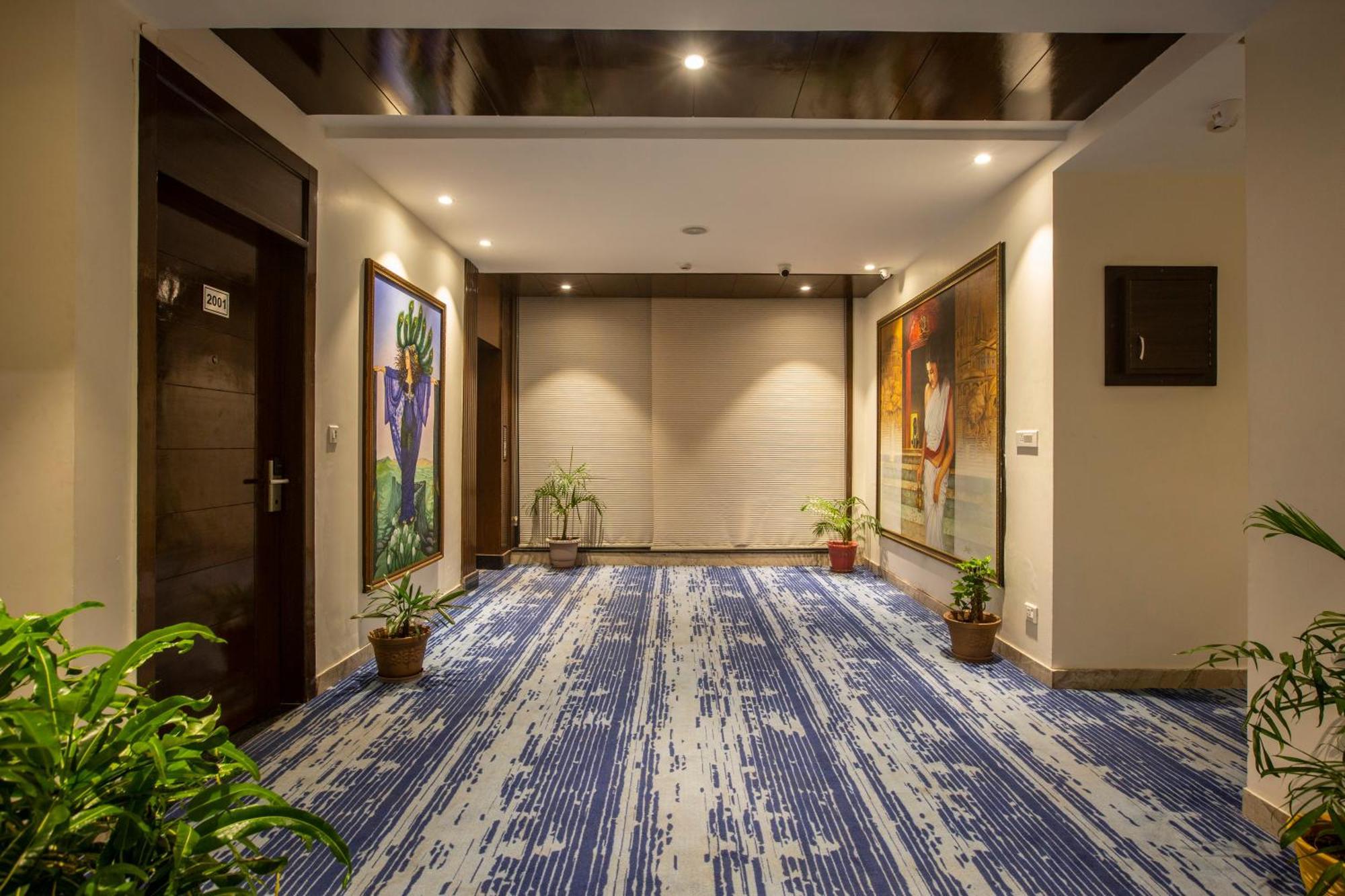 Inde Reva Resort Rishikesh ริชิเคช ภายนอก รูปภาพ