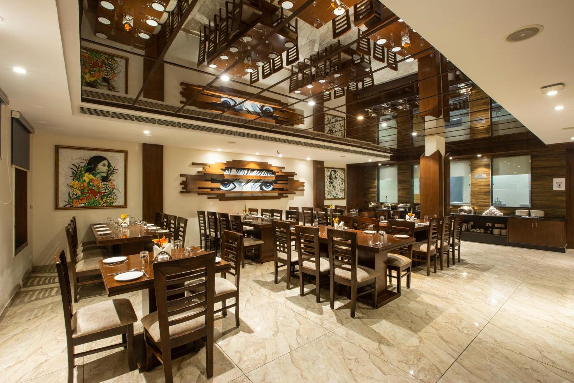 Inde Reva Resort Rishikesh ริชิเคช ภายนอก รูปภาพ