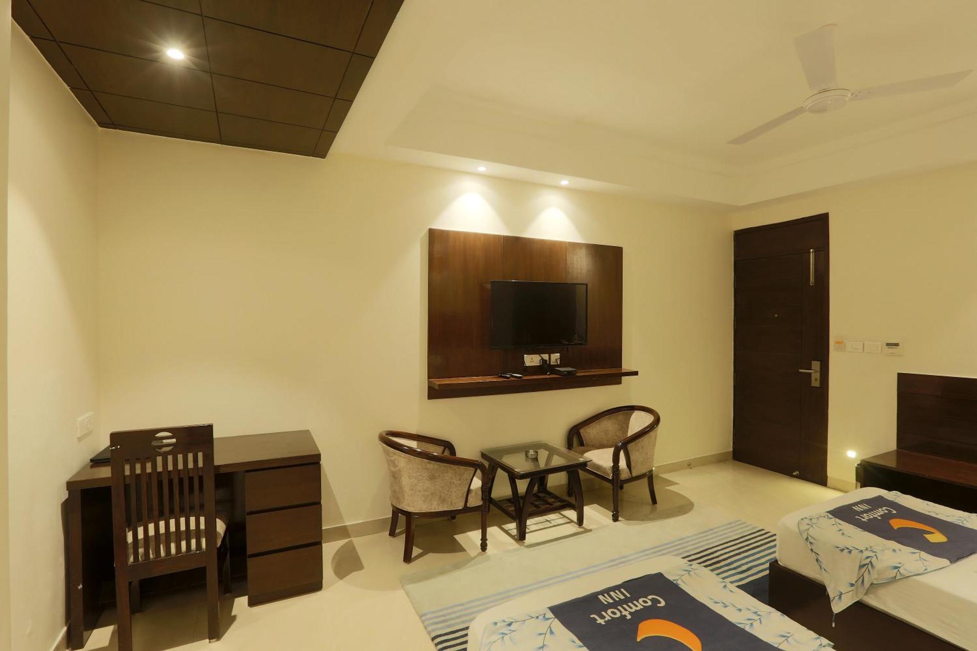 Inde Reva Resort Rishikesh ริชิเคช ภายนอก รูปภาพ